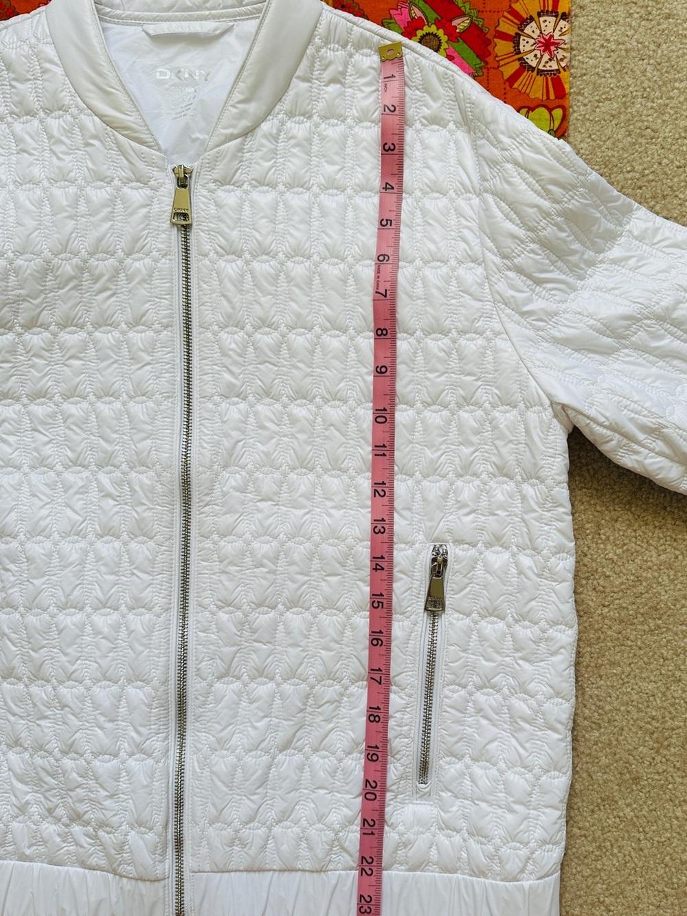DKNY White Quilted Bomber Jacket with Logo Crossbody - Picture 9 of 12